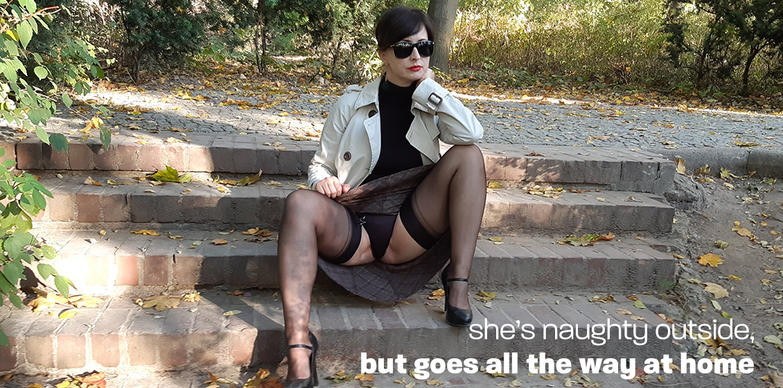 Horny Voyeur Wanilianna Is All Horny and Ready to Masturbate!