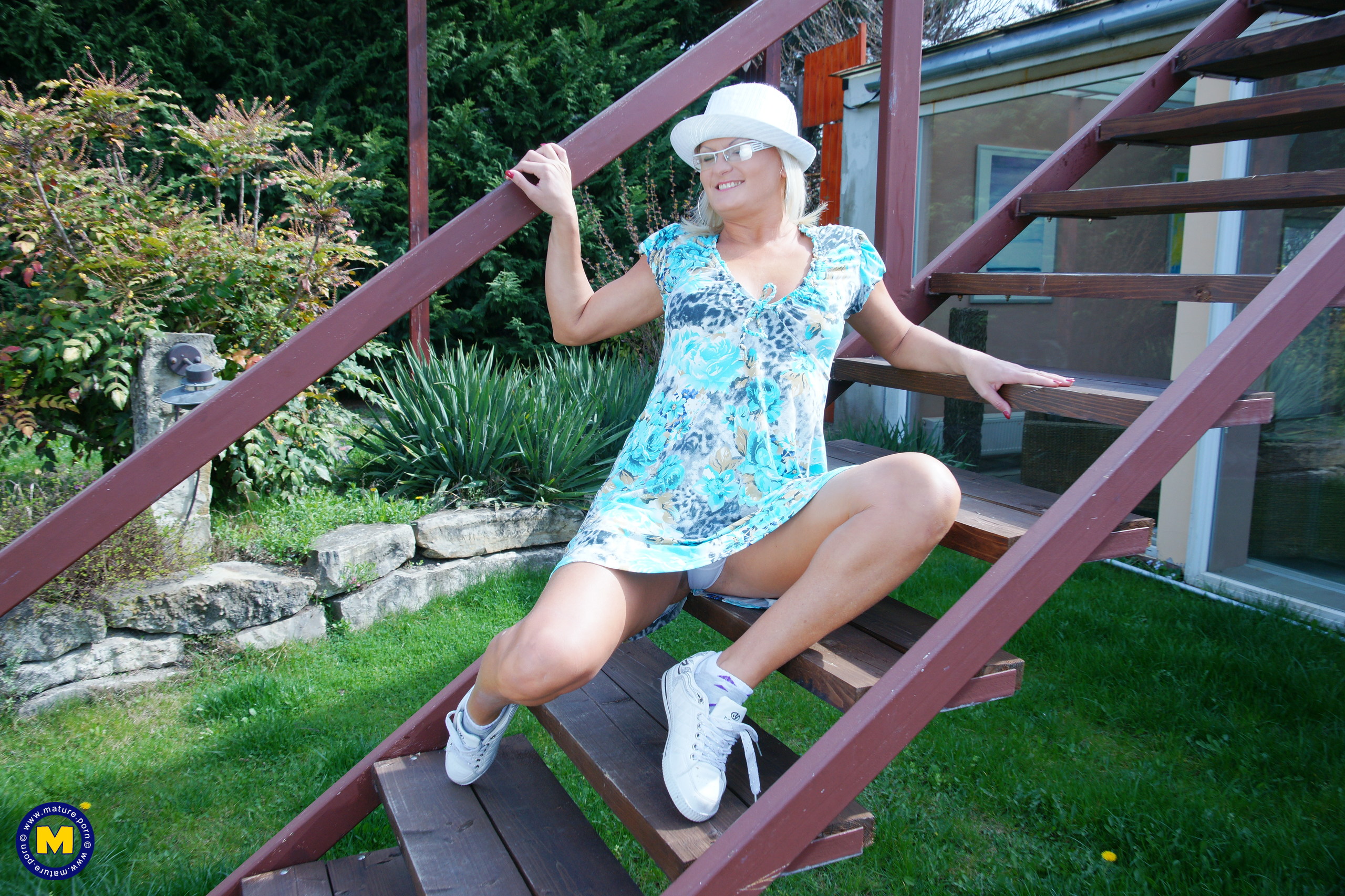 Horny Housewife Playing with Her Pussy Outside