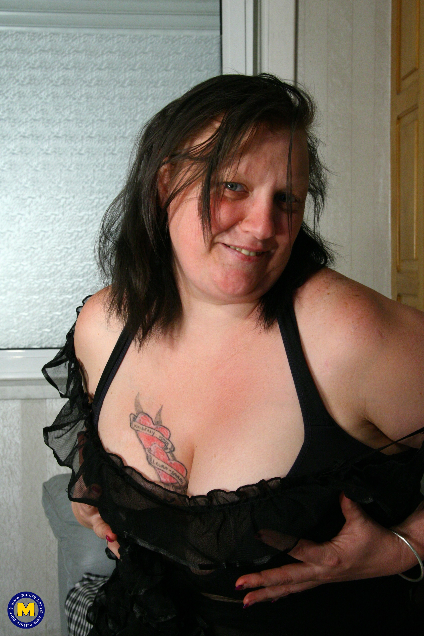 Big Breasted Mature Slut Playing with Her Toy