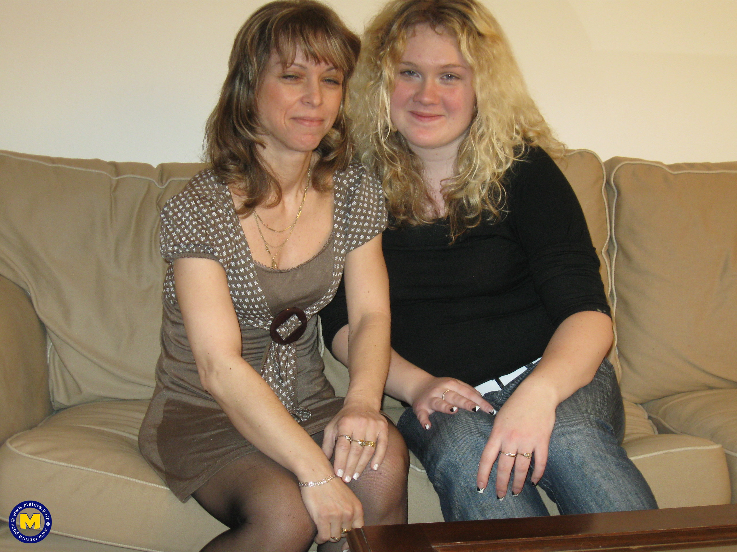 Teen Lesbian Sheryl Doing Her Mature Girlfriend Babsi