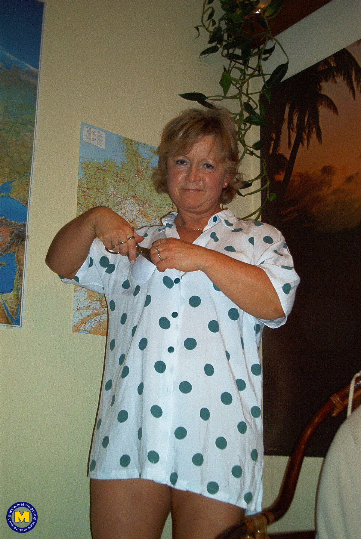 Mature Solo Scissors Her Clothes to Show Her Naked Body