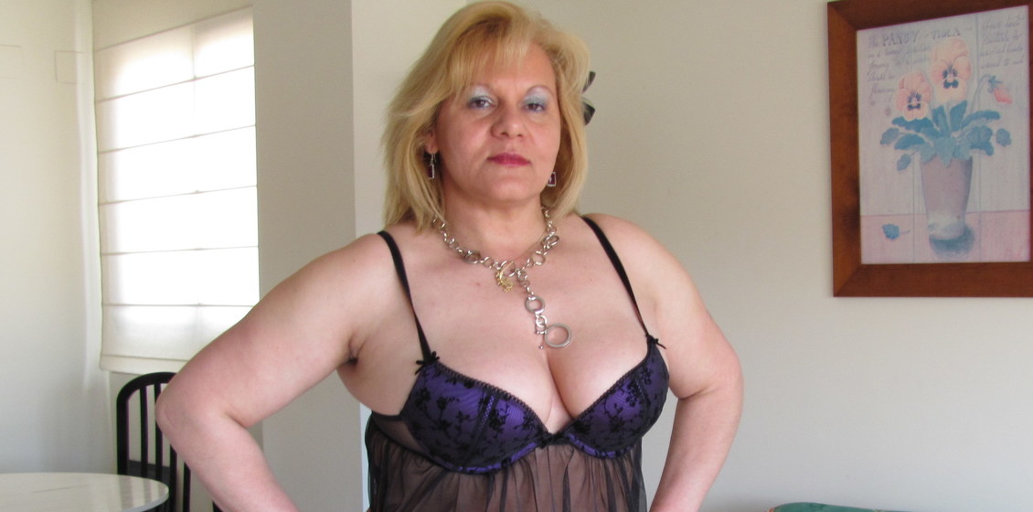 Big Blonde Woman Porn - Big blonde mature lady making her debut in porn - Mature.nl