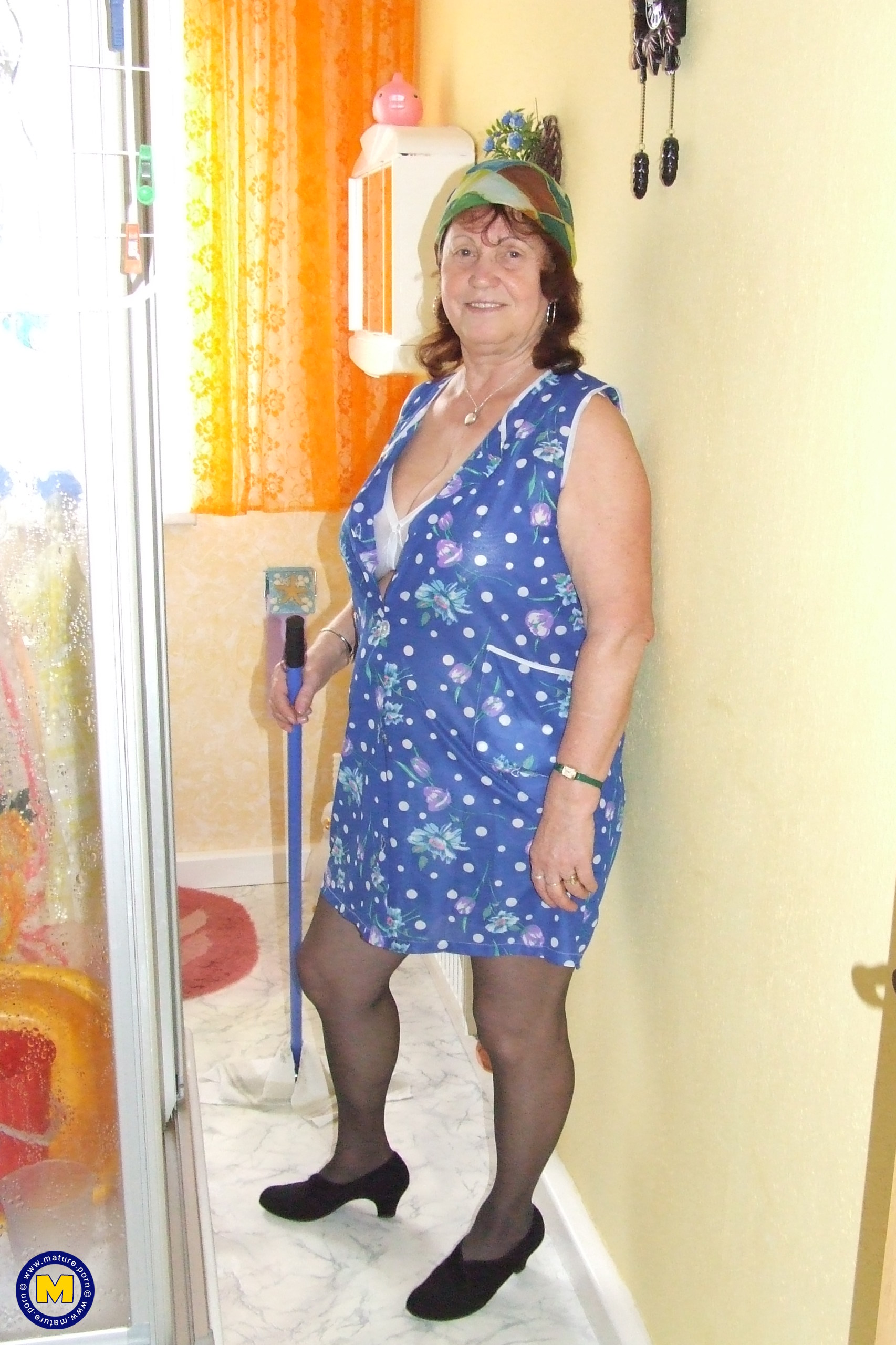 This Kinky Cleaning Lady Loves to Get Herself All Dirty